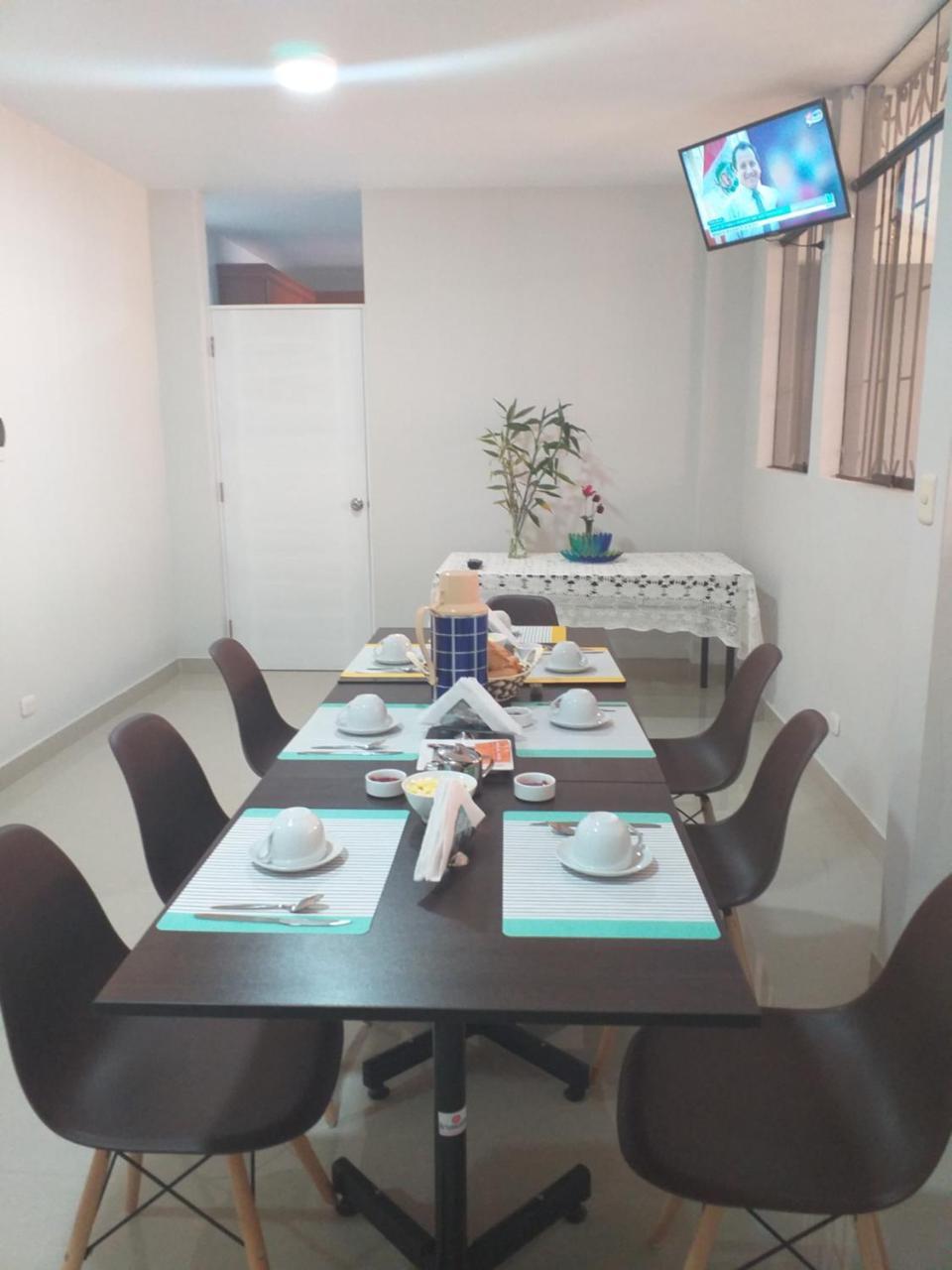 Hostal Vasco Такна Екстериор снимка